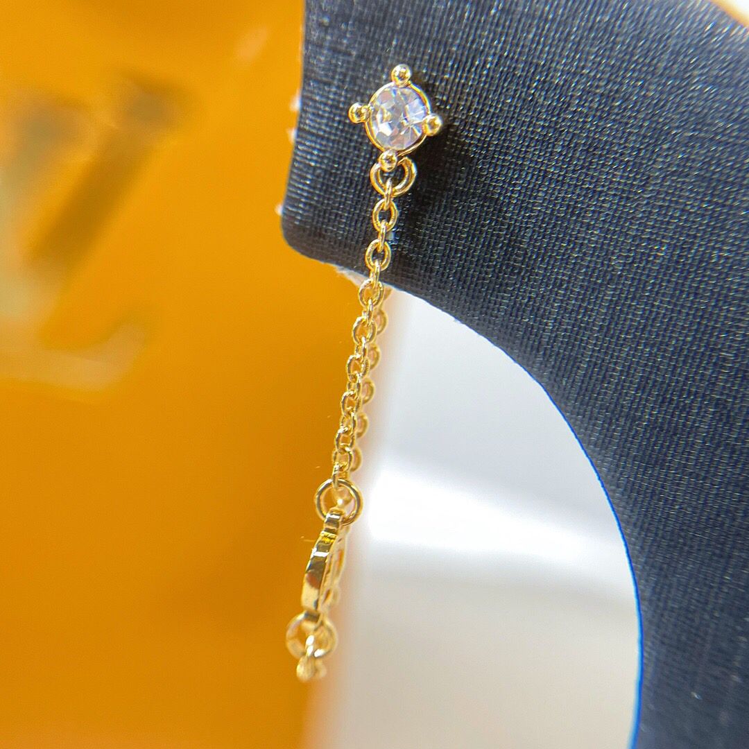 louis-vuitton-petit-louis-earrings-fashion-jewelry-M00390-05 louis vuitton petit louis earrings fashion jewelry M00390 05 1