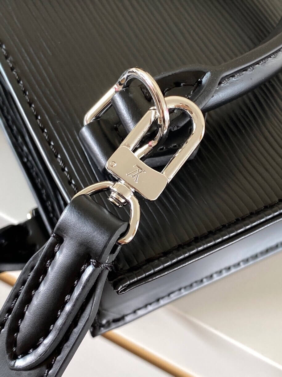 louis-vuitton-petit-sac-plat-epi-leather-wallets-and-small-leather-goods-M69441-06 louis vuitton petit sac plat epi leather wallets and small leather goods M69441 06