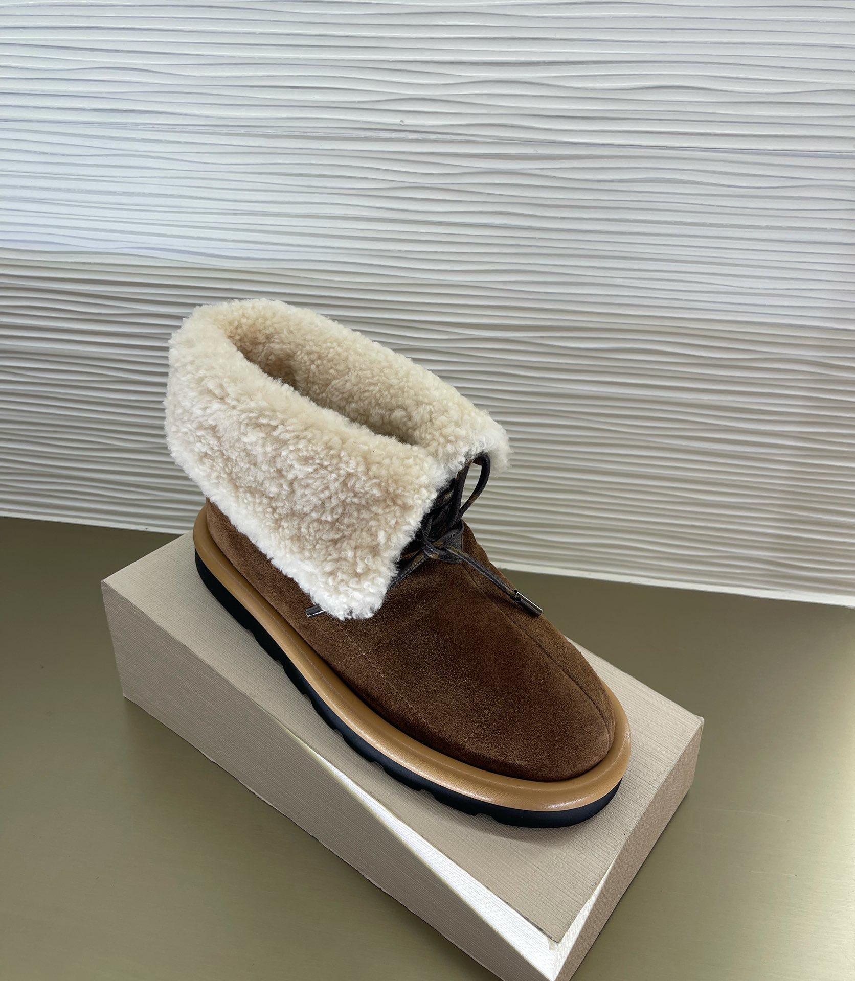 louis-vuitton-pillow-comfort-ankle-boot-shoes-1A94W2-03 louis vuitton pillow comfort ankle boot shoes 1A94W2 03