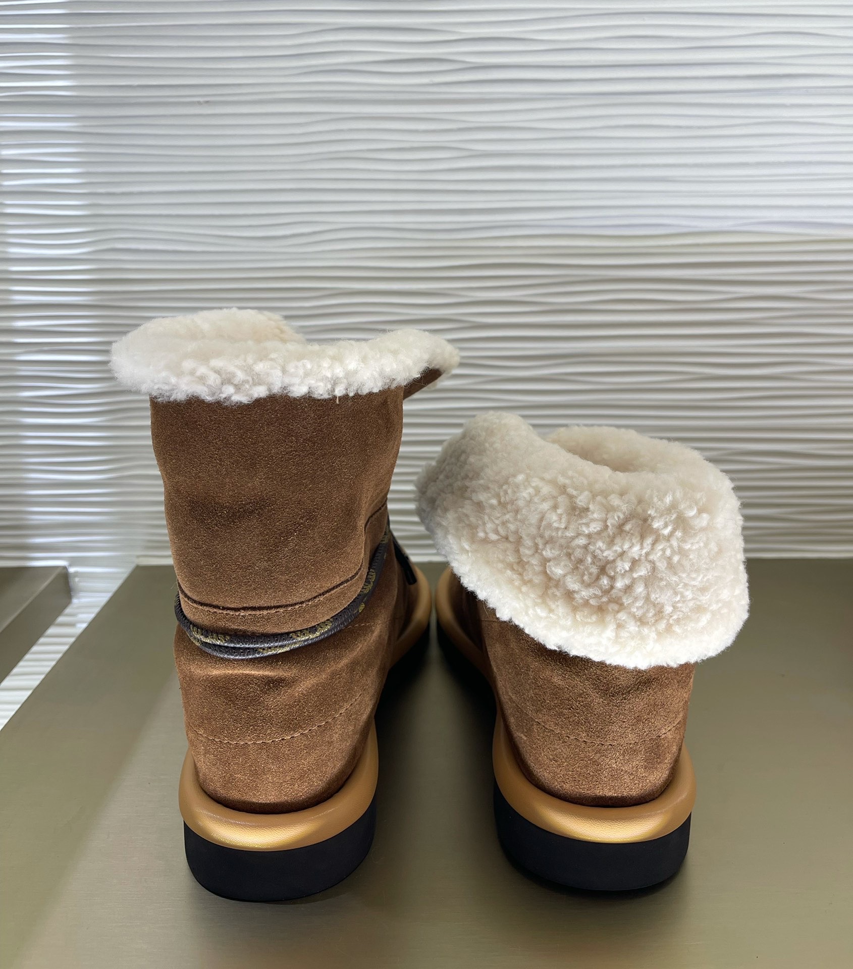 louis-vuitton-pillow-comfort-ankle-boot-shoes-1A94W2-04 louis vuitton pillow comfort ankle boot shoes 1A94W2 04