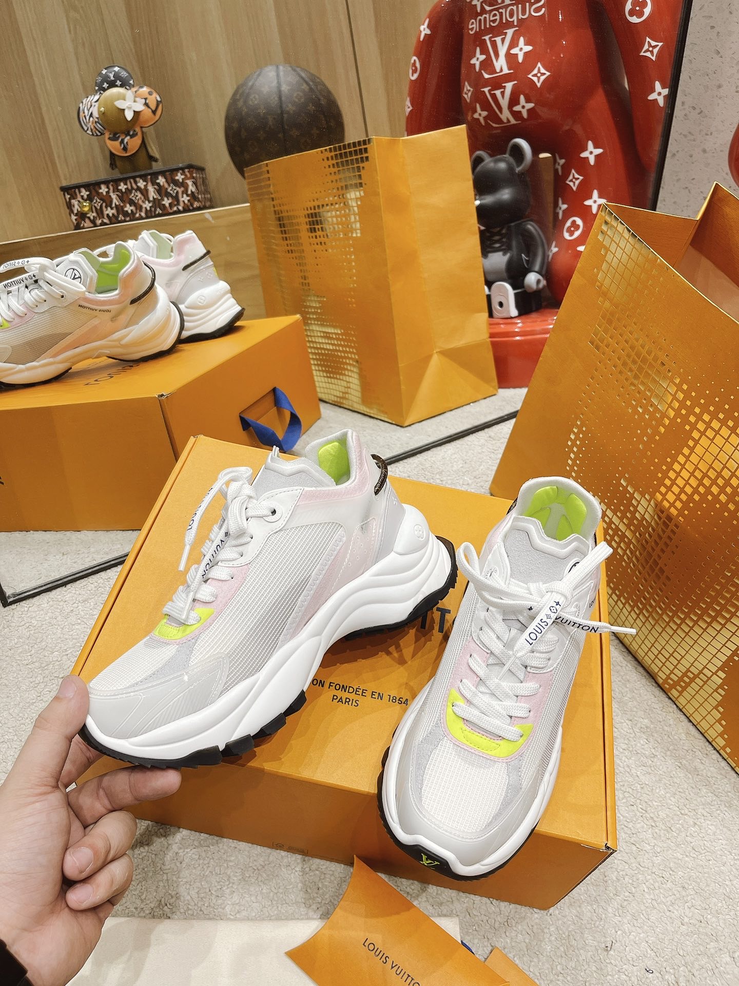 louis-vuitton-run-55-sneaker-shoes-1A9H67-03 louis vuitton run 55 sneaker shoes 1A9H67 03