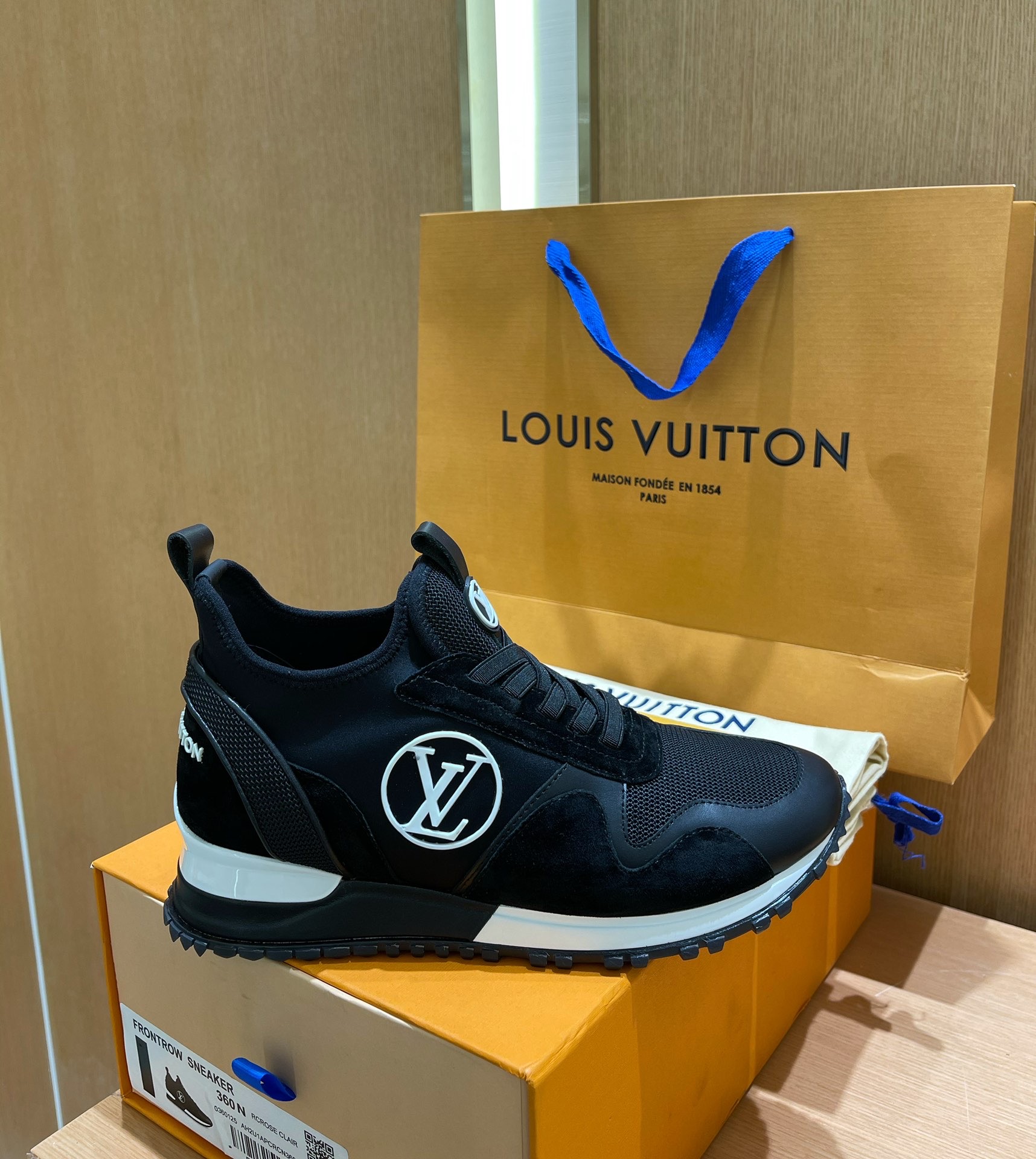 louis-vuitton-run-away-trainers-shoes-1A9ER7-08 louis vuitton run away trainers shoes 1A9ER7 08