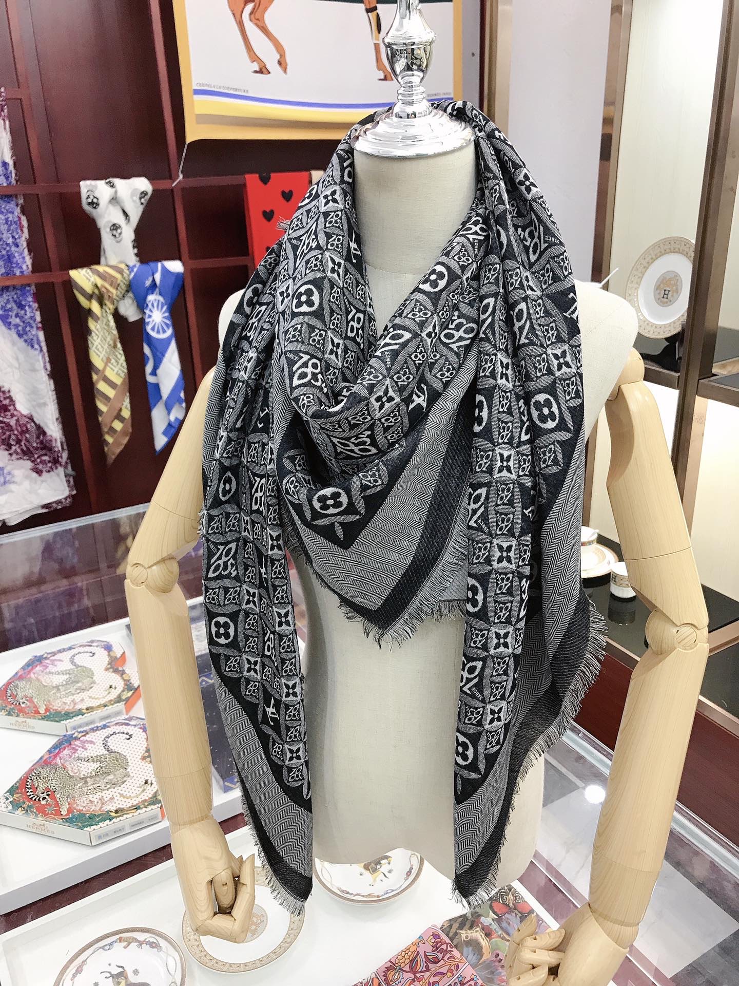 louis-vuitton-since-1854-monogram-shawl-scarves-and-shawls-MP2821-07 louis vuitton since 1854 monogram shawl scarves and shawls MP2821 07