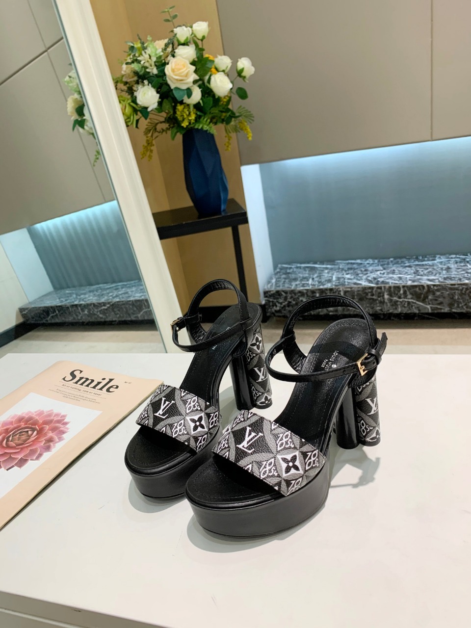 louis-vuitton-since-1854-podium-platform-sandals-shoes-1A8D2M-01 louis vuitton since 1854 podium platform sandals shoes 1A8D2M 01