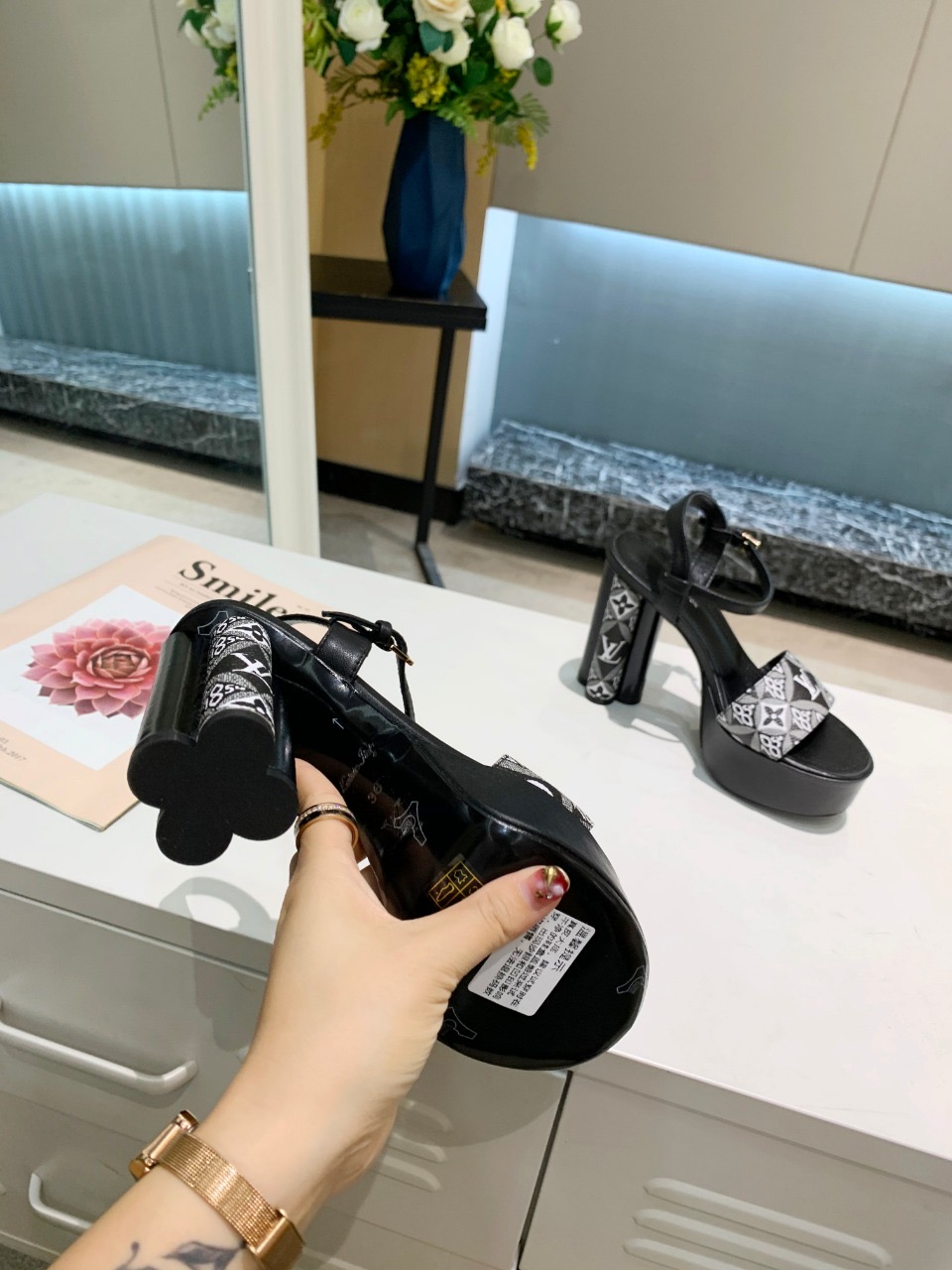 louis-vuitton-since-1854-podium-platform-sandals-shoes-1A8D2M-09 louis vuitton since 1854 podium platform sandals shoes 1A8D2M 09