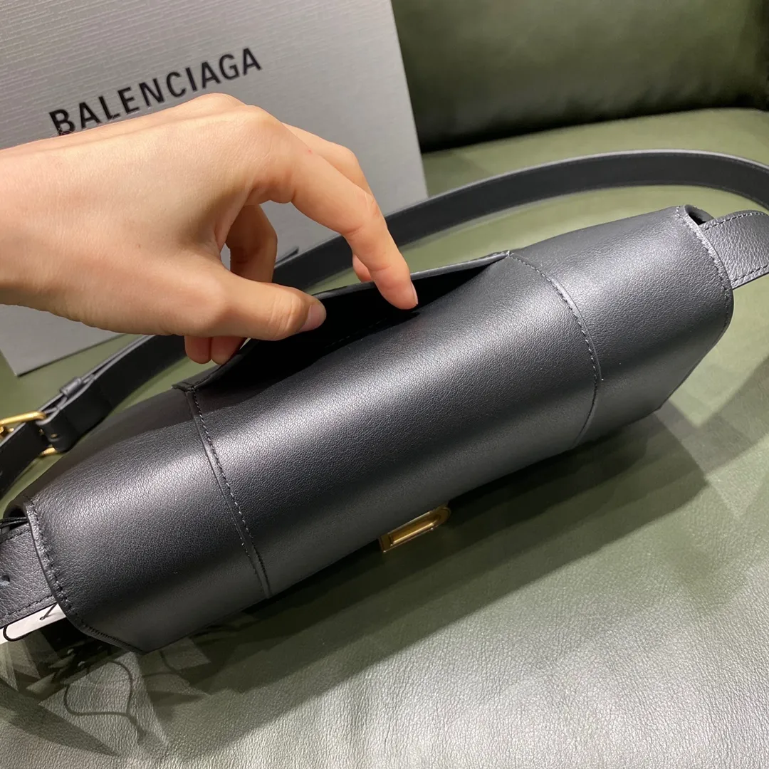 BALENCIAGA-WOMEN'S-DOWNTOWN-XS-SHOULDER-BAG-IN-BLACK-67135529S1M1000_7 BALENCIAGA WOMENS DOWNTOWN XS SHOULDER BAG IN BLACK 67135529S1M1000 7