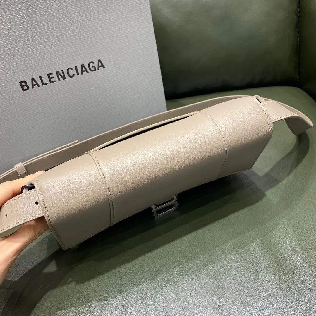 BALENCIAGA-WOMEN'S-DOWNTOWN-XS-SHOULDER-BAG-IN-LIGHT-BEIGE-67135529S1Y2746_4 BALENCIAGA WOMENS DOWNTOWN XS SHOULDER BAG IN LIGHT BEIGE 67135529S1Y2746 4