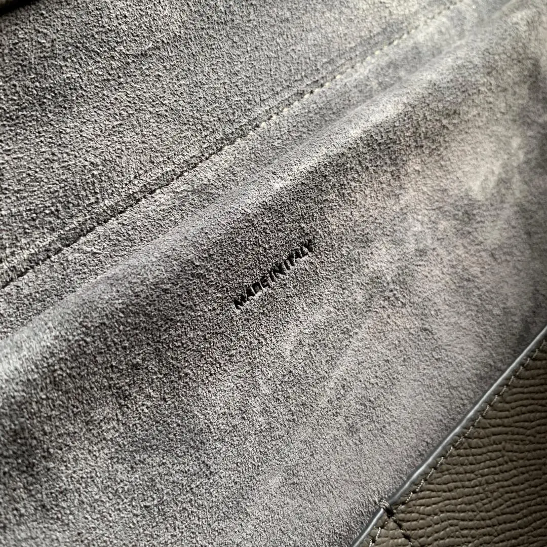 CELINE-MINI-BELT-BAG-IN-GRAINED-CALFSKIN-GREY-189103ZVA.10DC_9 CELINE MINI BELT BAG IN GRAINED CALFSKIN GREY 189103ZVA.10DC 9