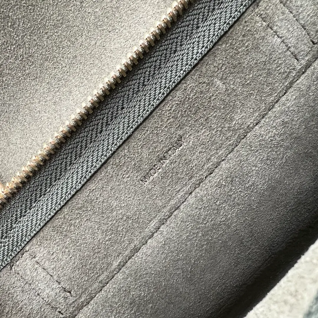 CELINE-NANO-BELT-BAG-IN-GRAINED-CALFSKIN-ARMY-GREEN-189003ZVA.31GR_8 CELINE NANO BELT BAG IN GRAINED CALFSKIN ARMY GREEN 189003ZVA.31GR 8