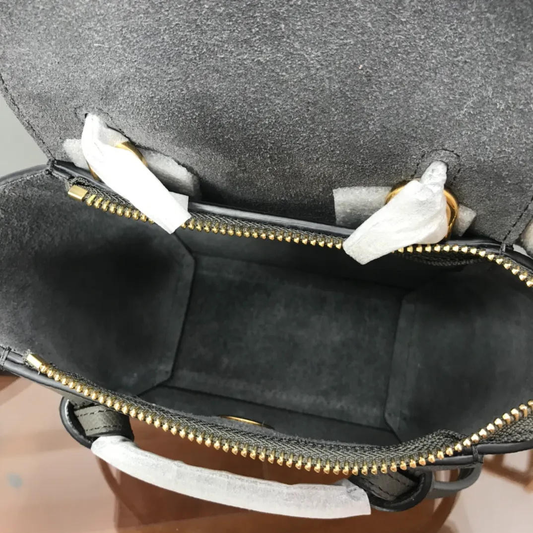 CELINE-PICO-BELT-BAG-IN-GRAINED-CALFSKIN-GREY-194263ZVA.10DC_8 CELINE PICO BELT BAG IN GRAINED CALFSKIN GREY 194263ZVA.10DC 8