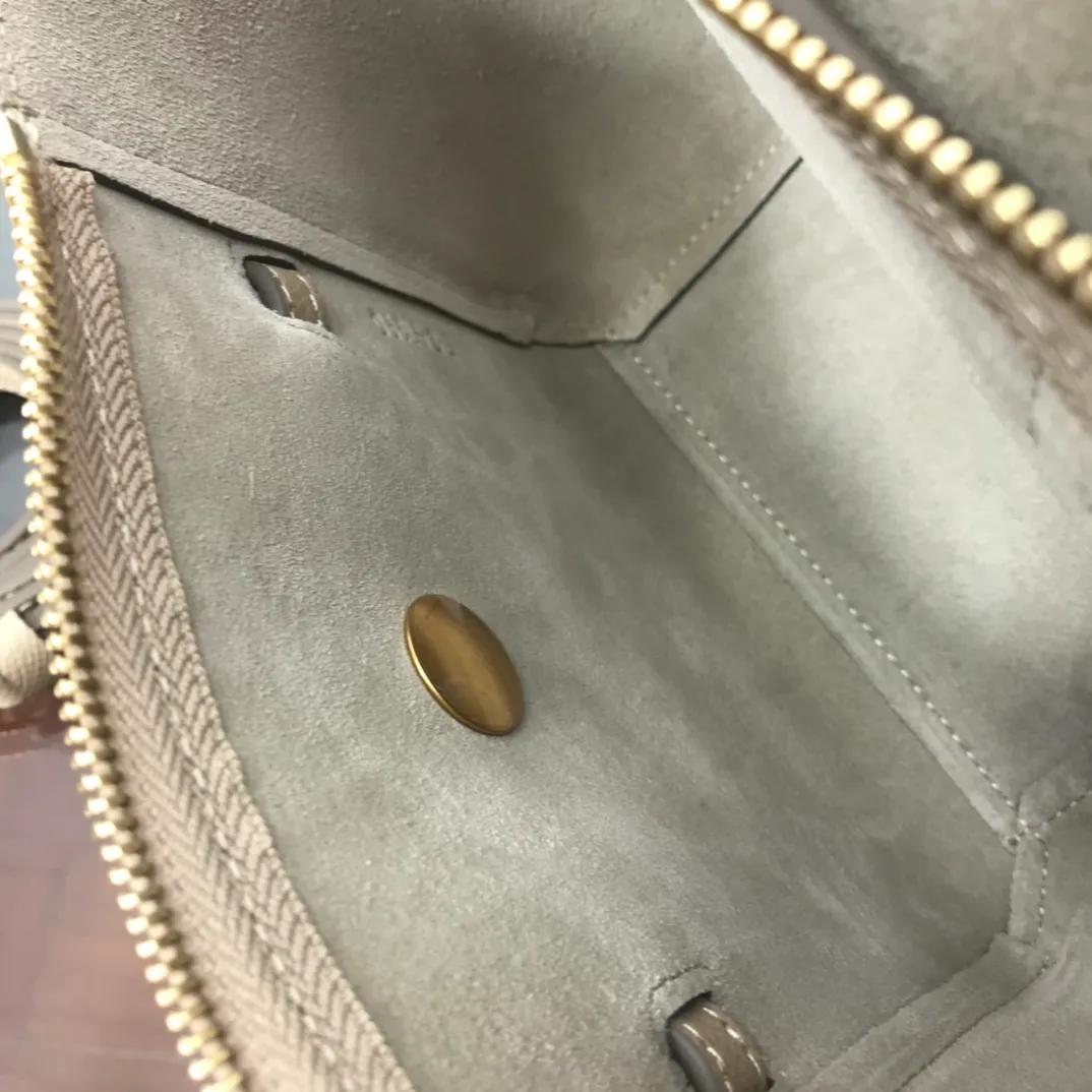 CELINE-PICO-BELT-BAG-IN-GRAINED-CALFSKIN-LIGHT-TAUPE-194263ZVA.18LT_8 CELINE PICO BELT BAG IN GRAINED CALFSKIN LIGHT TAUPE 194263ZVA.18LT 8