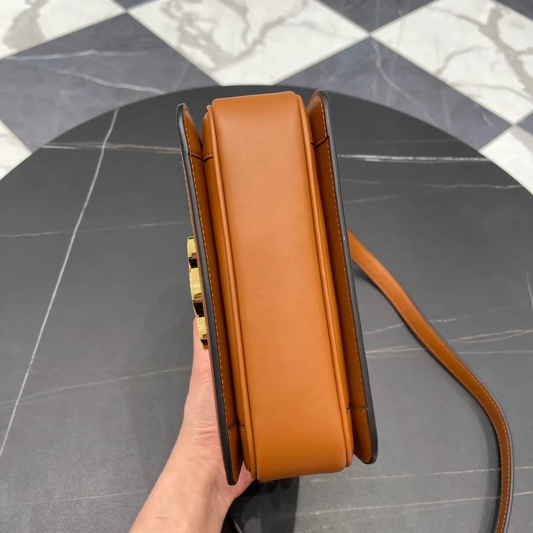 CELINE-TEEN-TRIOMPHE-BAG-IN-TEXTILE-AND-NATURAL-CALFSKIN-TAN-WHITE-188882BGI.04LV_5 CELINE TEEN TRIOMPHE BAG IN TEXTILE AND NATURAL CALFSKIN TAN WHITE 188882BGI.04LV 5