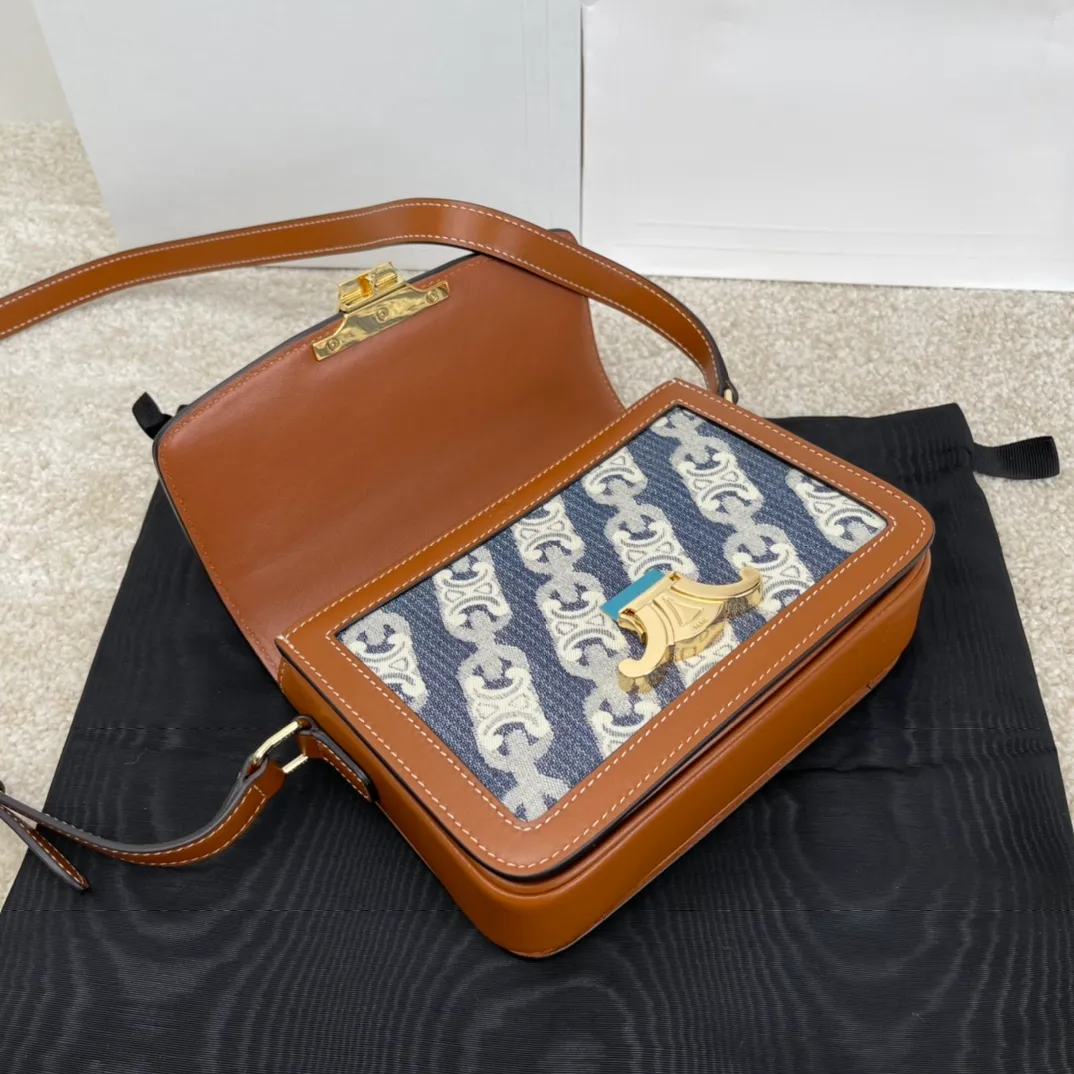 CELINE-TEEN-TRIOMPHE-BAG-WITH-TRIOMPHE-EMBROIDERY-CALFSKIN-NAVY-BLUE-188882DBA.07OC_4 CELINE TEEN TRIOMPHE BAG WITH TRIOMPHE EMBROIDERY CALFSKIN NAVY BLUE 188882DBA.07OC 4