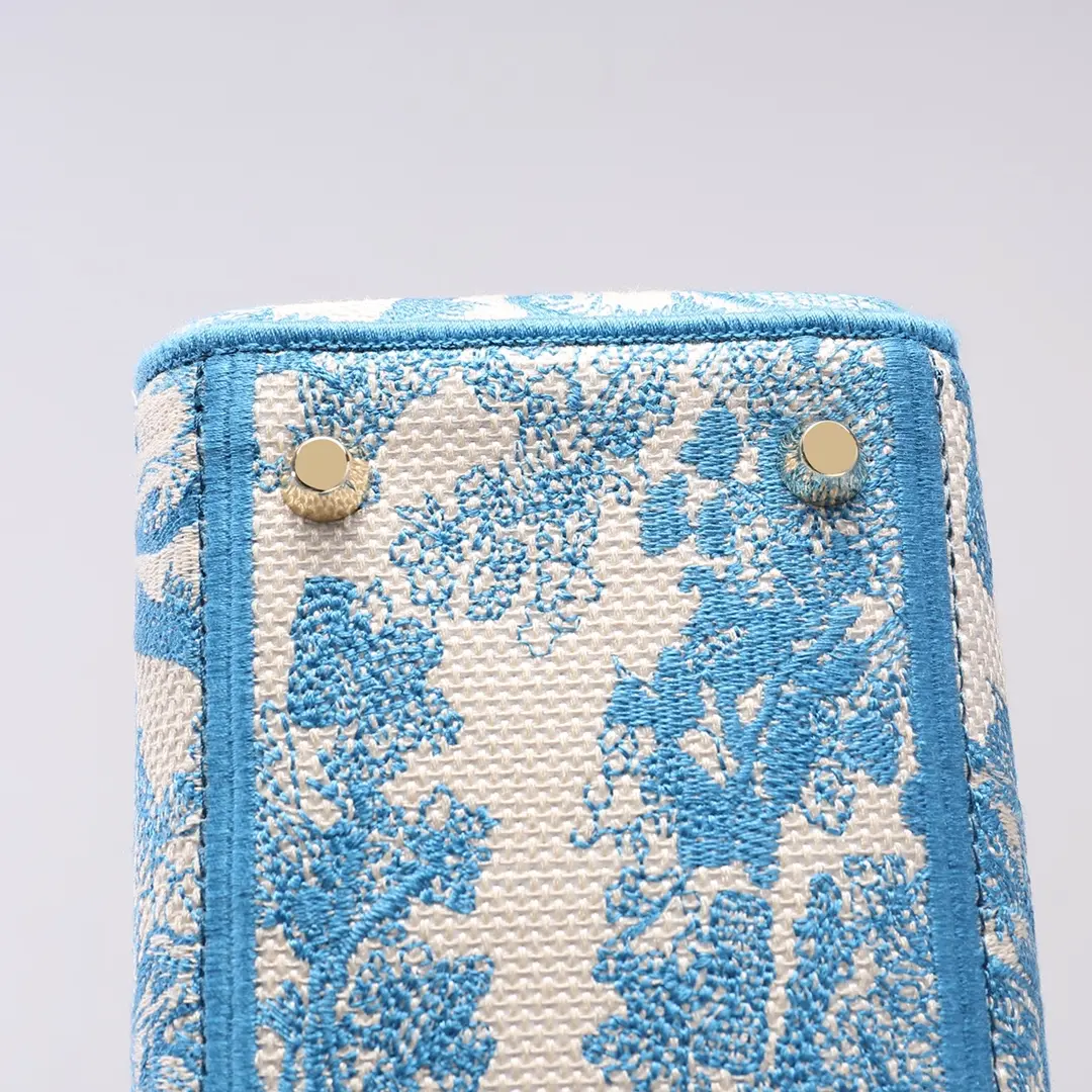 DIOR-MEDIUM-LADY-D-LITE-BAG-CORNFLOWER-BLUE-TOILE-DE-JOUY-EMBROIDERY-M0565OTDT_M917_9 DIOR MEDIUM LADY D LITE BAG CORNFLOWER BLUE TOILE DE JOUY EMBROIDERY M0565OTDT M917 9