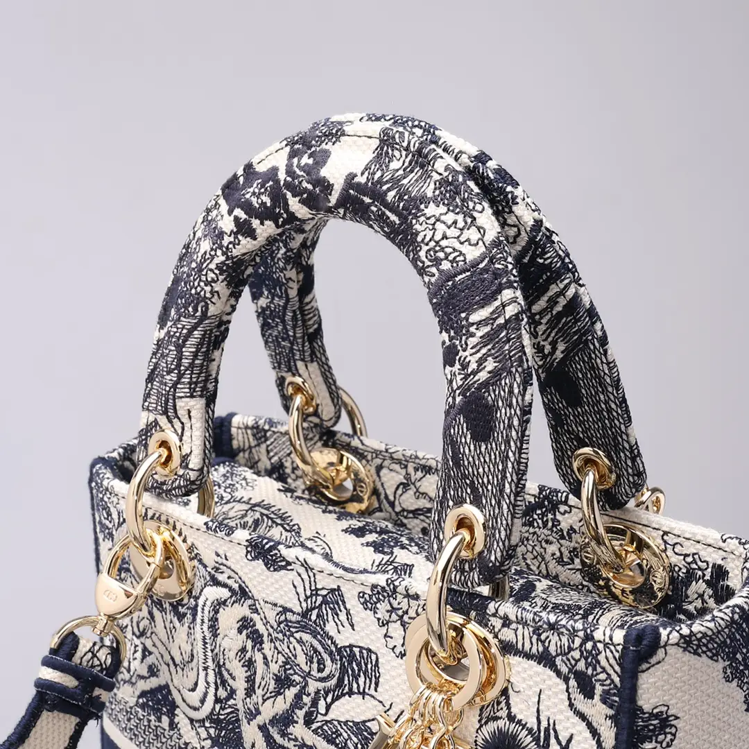 DIOR-MEDIUM-LADY-D-LITE-BAG-NAVY-BLUE-TOILE-DE-JOUY-STRIPES-EMBROIDERY-M0565ORLP_M928_3 DIOR MEDIUM LADY D LITE BAG NAVY BLUE TOILE DE JOUY STRIPES EMBROIDERY M0565ORLP M928 3