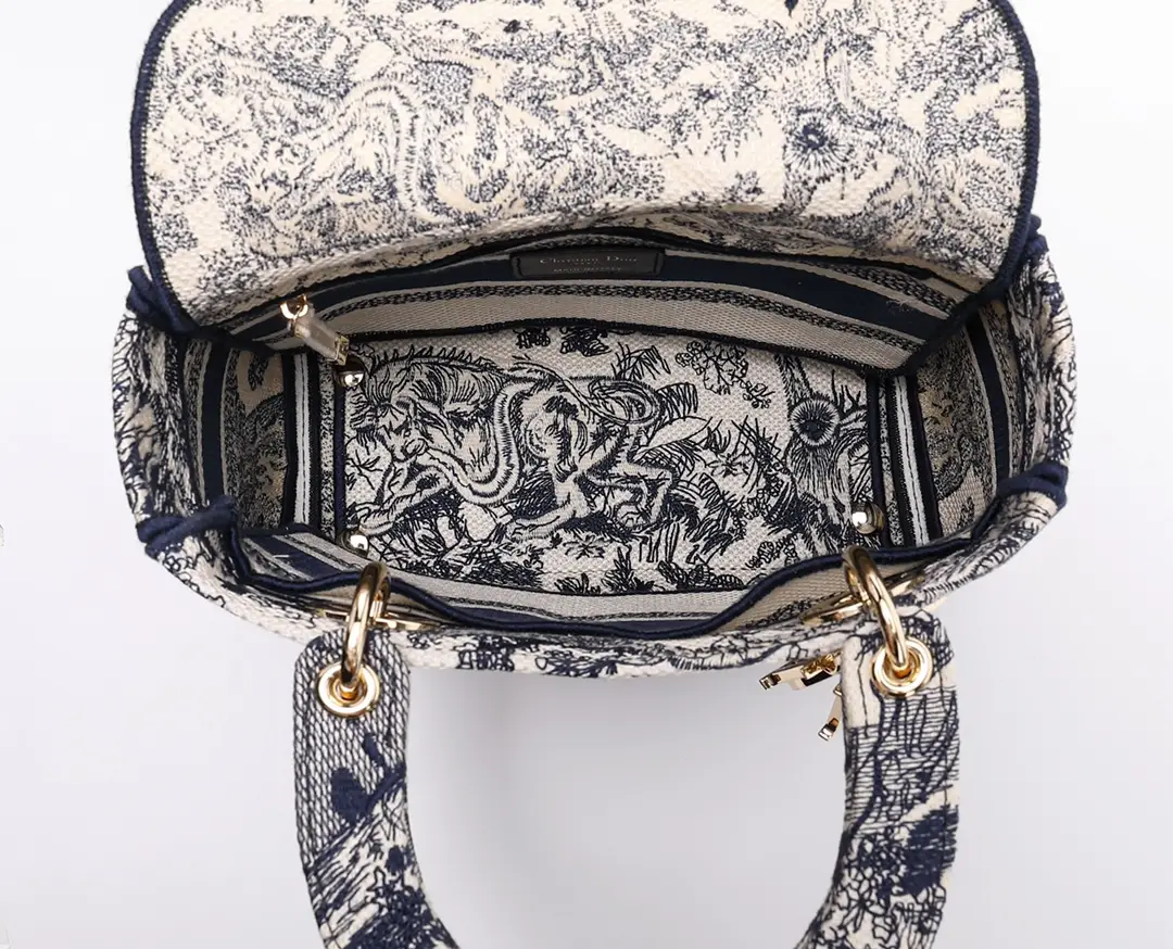 DIOR-MEDIUM-LADY-D-LITE-BAG-NAVY-BLUE-TOILE-DE-JOUY-STRIPES-EMBROIDERY-M0565ORLP_M928_6 DIOR MEDIUM LADY D LITE BAG NAVY BLUE TOILE DE JOUY STRIPES EMBROIDERY M0565ORLP M928 6
