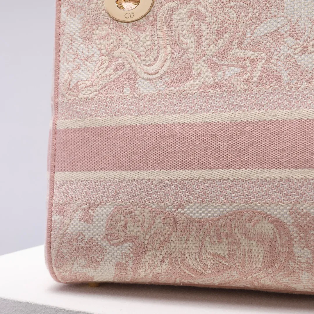 DIOR-MEDIUM-LADY-D-LITE-BAG-ROSE-DES-VENTS-TOILE-DE-JOUY-EMBROIDERY-M0565OTDT_M912_5 DIOR MEDIUM LADY D LITE BAG ROSE DES VENTS TOILE DE JOUY EMBROIDERY M0565OTDT M912 5