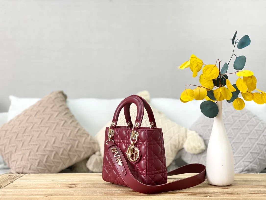 DIOR-SMALL-LADY-DIOR-MY-ABCDIOR-BAG-CANNAGE-LAMBSKIN-CHERRY-RED-M0538OCAL_M52R_2 DIOR SMALL LADY DIOR MY ABCDIOR BAG CANNAGE LAMBSKIN CHERRY RED M0538OCAL M52R 2
