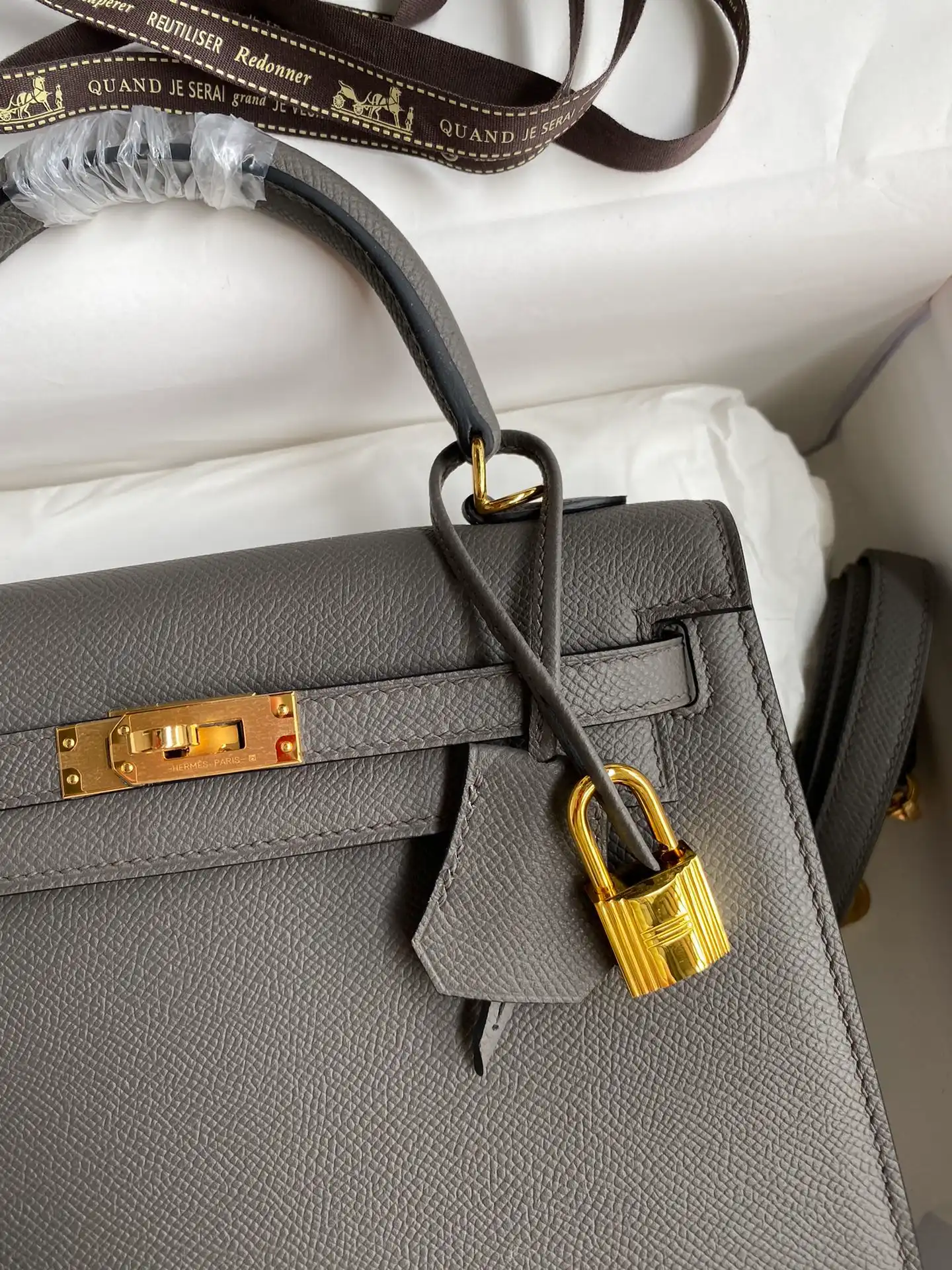 HERMES-KELLY-25-EPSOM-GOLD-HARDWARE-GRIS-ETAIN_7 HERMES KELLY 25 EPSOM GOLD HARDWARE GRIS ETAIN 7