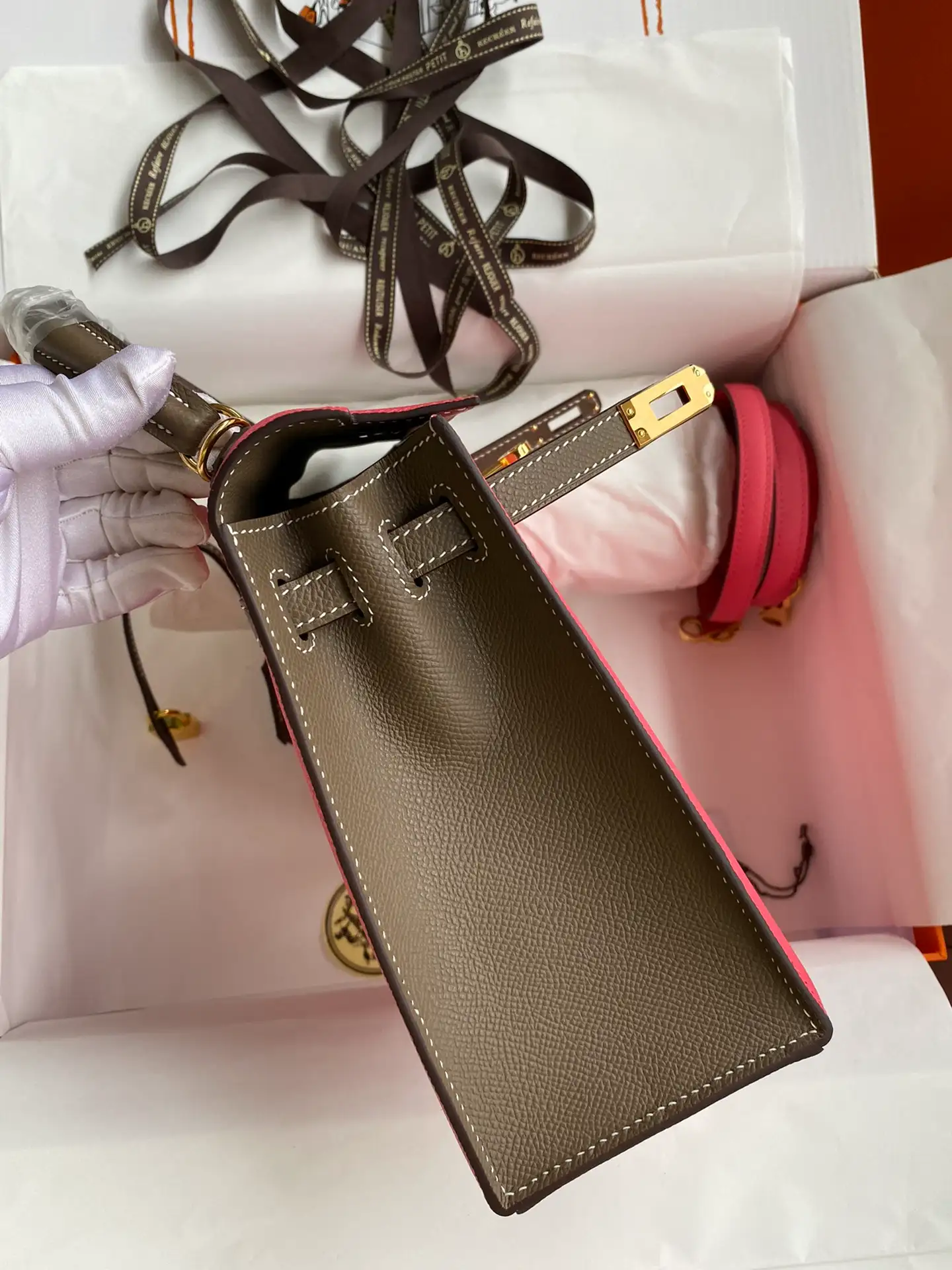 HERMES-KELLY-25-EPSOM-SELLIER-GOLD-HARDWARE-ROSE-AZALEE-ETOUPE-GREY_3 HERMES KELLY 25 EPSOM SELLIER GOLD HARDWARE ROSE AZALEE ETOUPE GREY 3