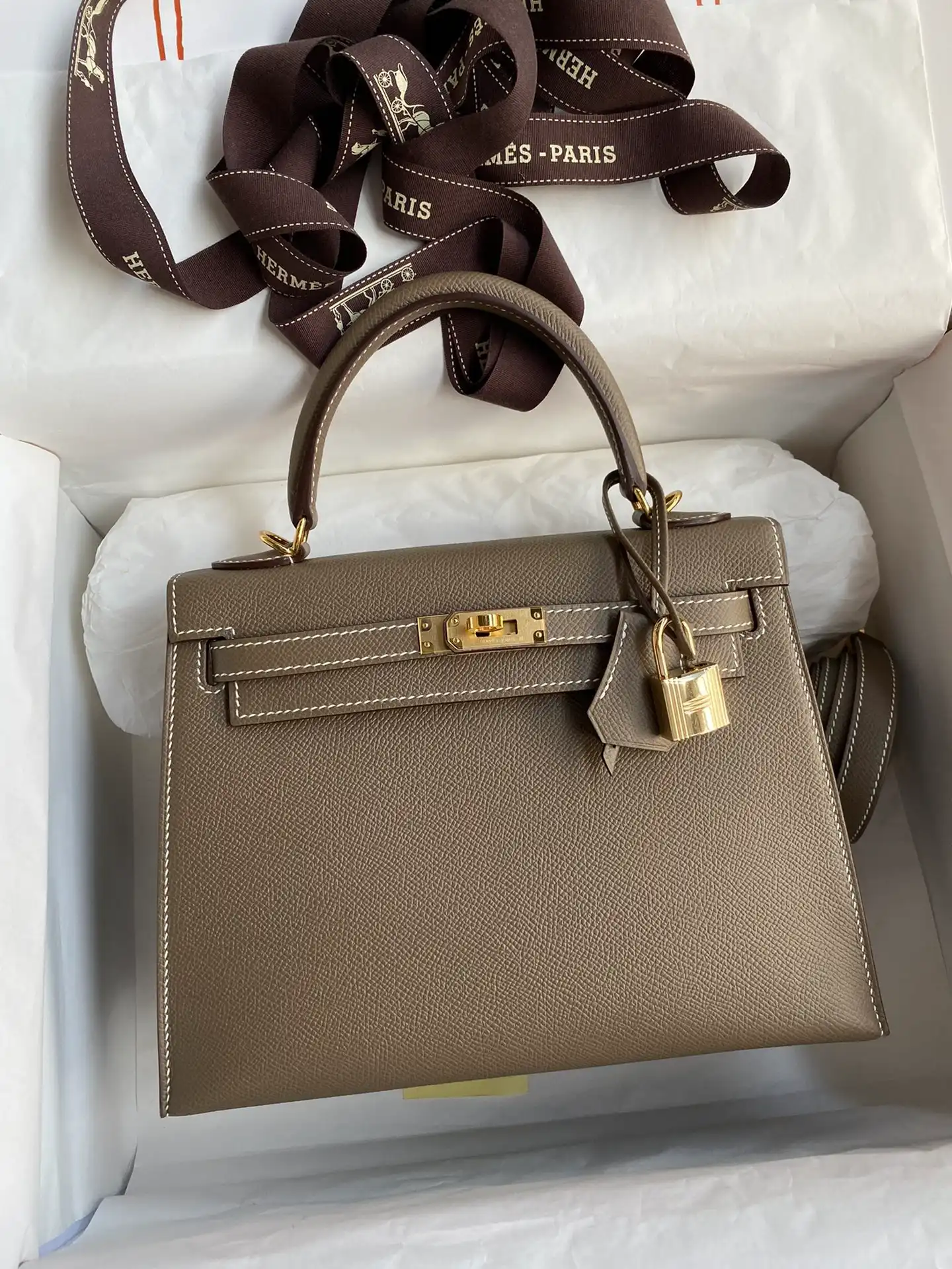 HERMES-KELLY-25-RETOURNE-TOGO-LEATHER-GOLD-HARDWARE-GRIS-ASPHALT_1 HERMES KELLY 25 RETOURNE TOGO LEATHER GOLD HARDWARE GRIS ASPHALT 1