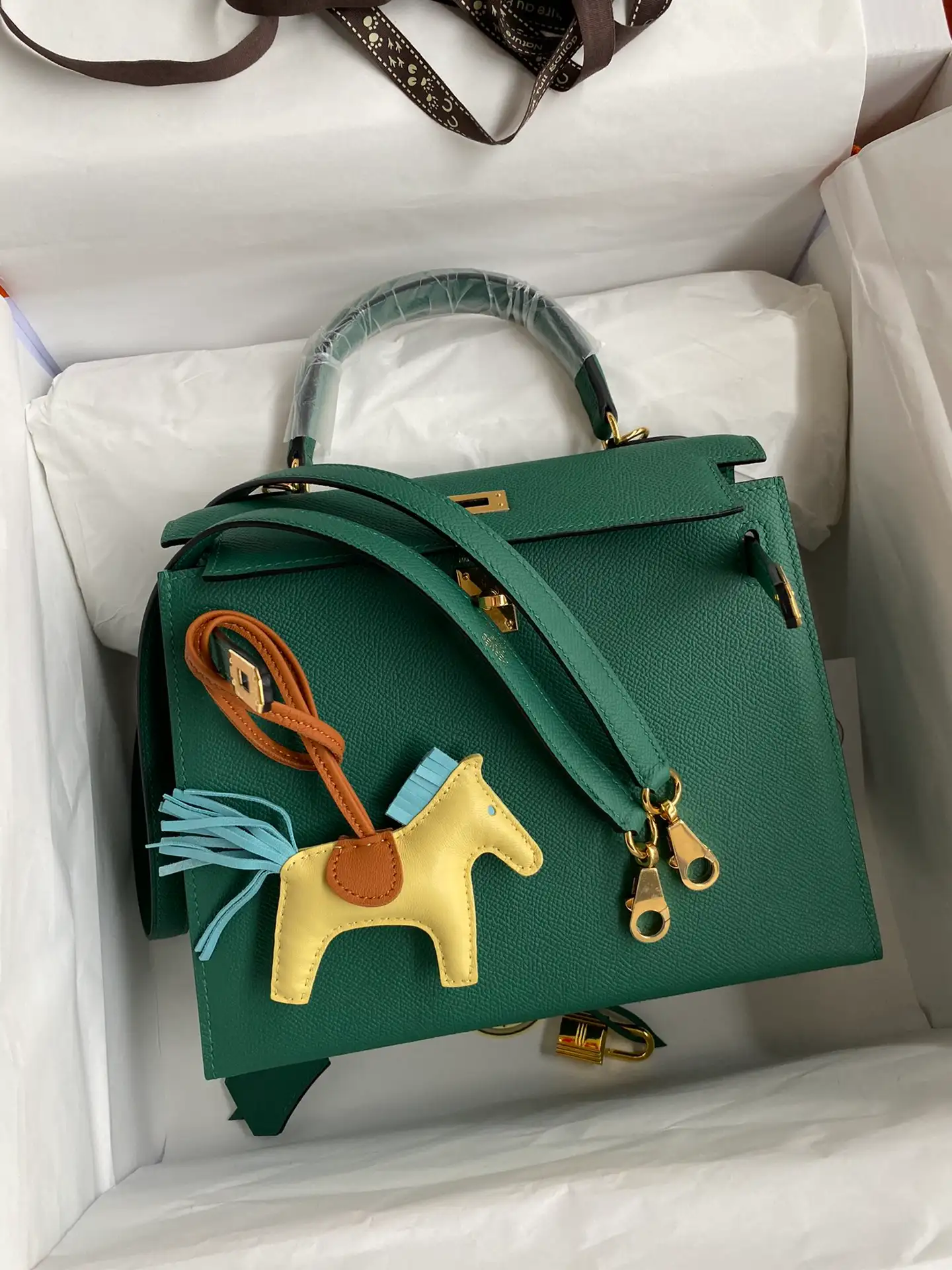 HERMES-KELLY-25-SELLIER-EPSOM-GOLD-HARDWARE-CACTUS_9 HERMES KELLY 25 SELLIER EPSOM GOLD HARDWARE CACTUS 9
