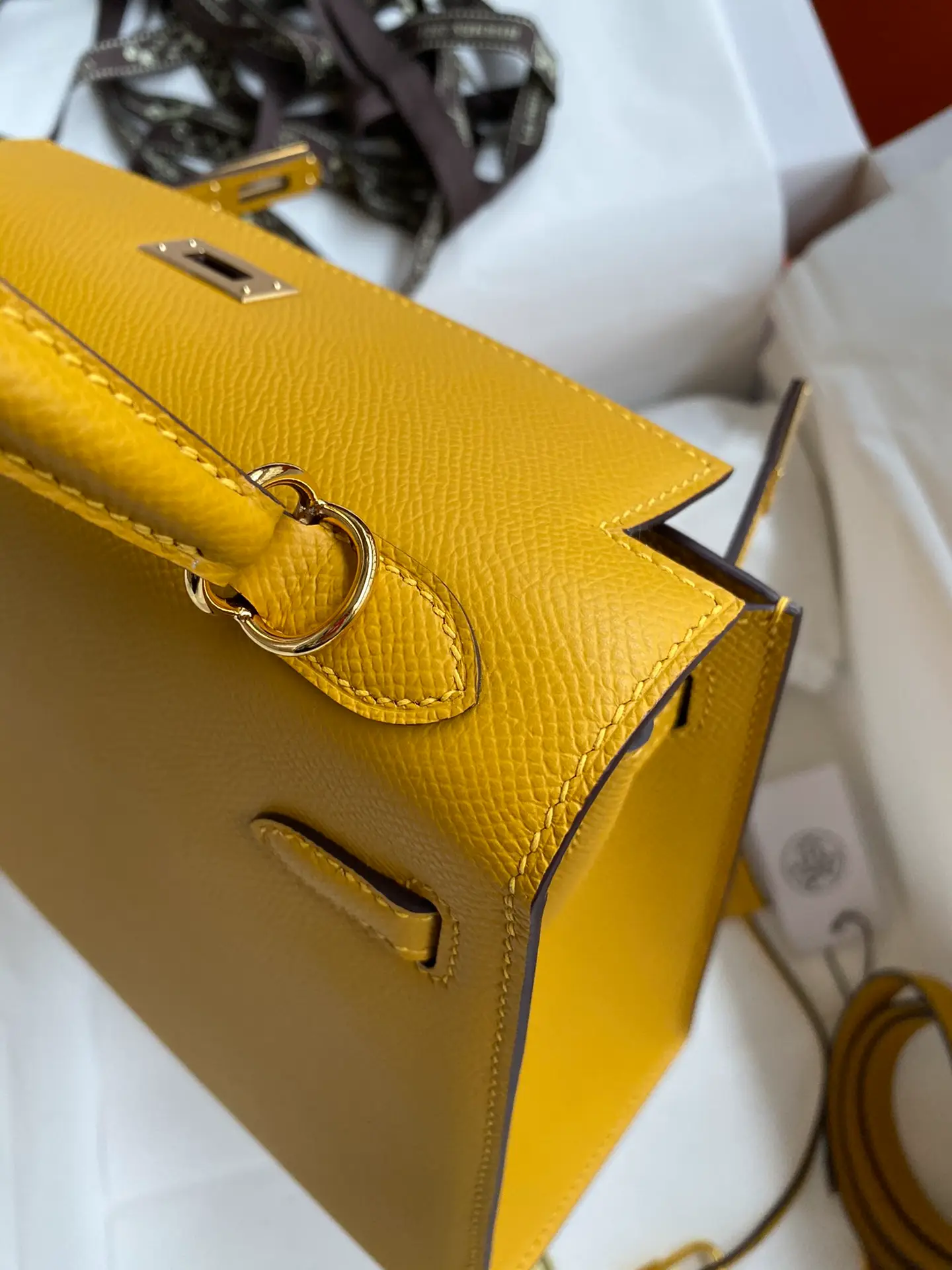 HERMES-KELLY-25-SELLIER-JAUNE-AMBRE-EPSOM-GOLD-HARDWARE_4 HERMES KELLY 25 SELLIER JAUNE AMBRE EPSOM GOLD HARDWARE 4