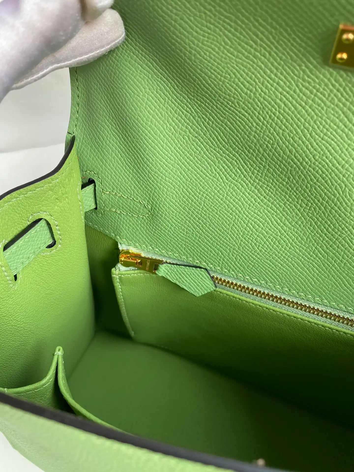 HERMES-KELLY-25-SELLIER-VERT-CRIQUET-EPSOM-GOLD-HARDWARE_4 HERMES KELLY 25 SELLIER VERT CRIQUET EPSOM GOLD HARDWARE 4
