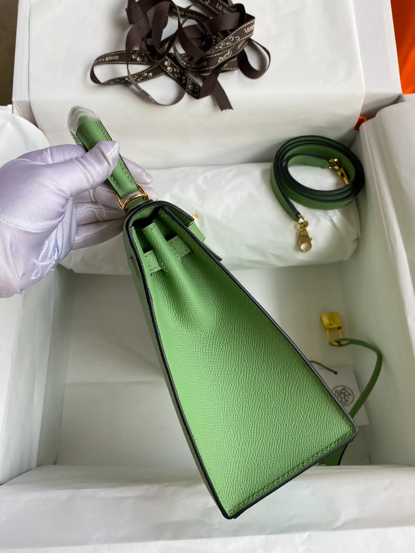 HERMES-KELLY-25-SELLIER-VERT-CRIQUET-EPSOM-GOLD-HARDWARE_5 HERMES KELLY 25 SELLIER VERT CRIQUET EPSOM GOLD HARDWARE 5