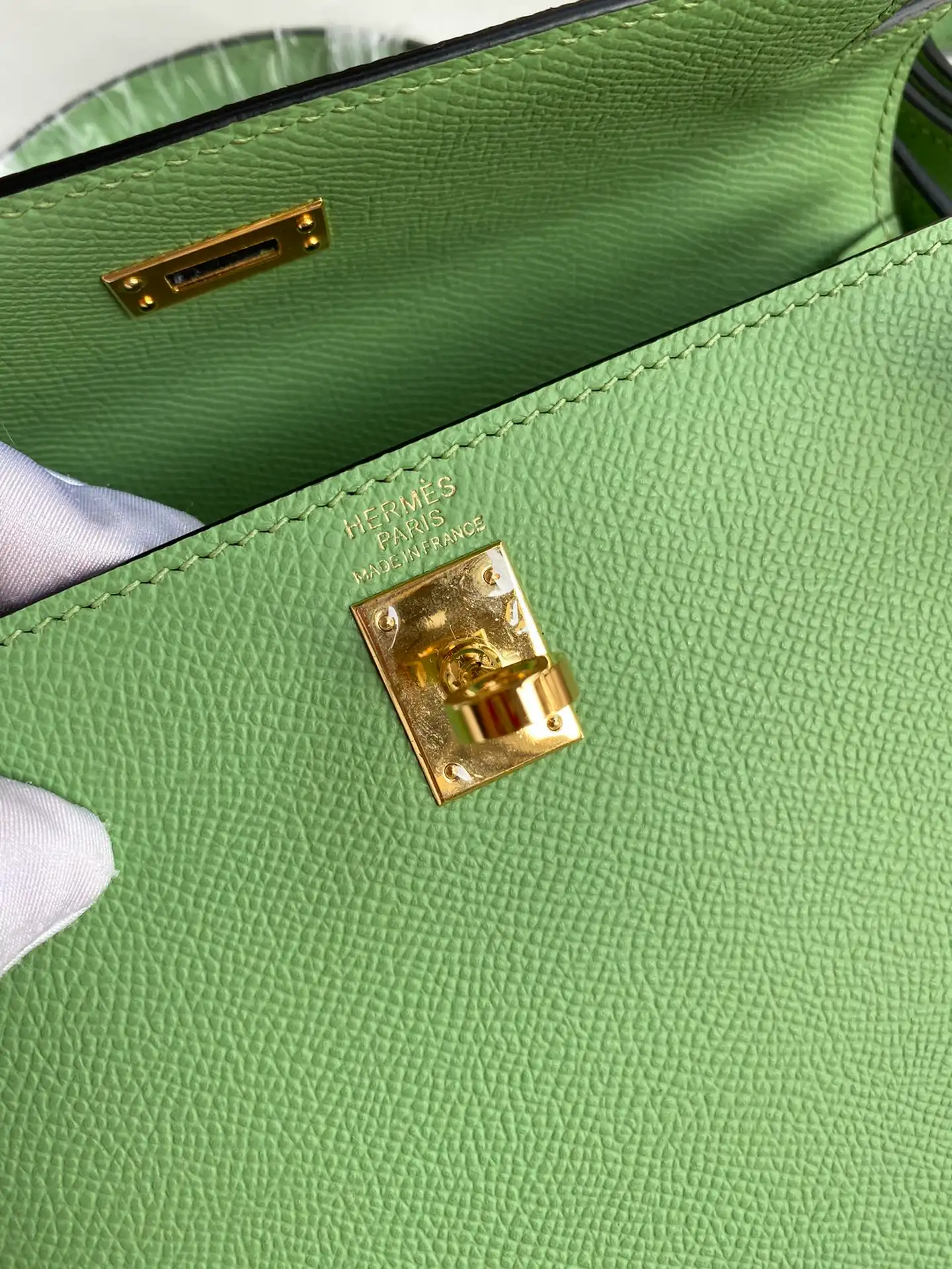 HERMES-KELLY-25-SELLIER-VERT-CRIQUET-EPSOM-GOLD-HARDWARE_6 HERMES KELLY 25 SELLIER VERT CRIQUET EPSOM GOLD HARDWARE 6
