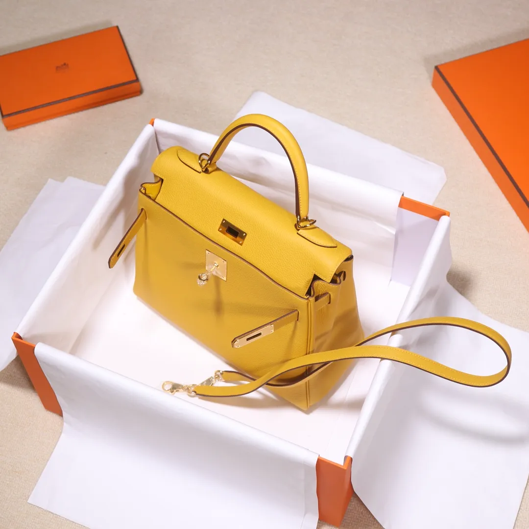 HERMES-KELLY-25-TOGO-RETOURNE-LEATHER-GOLD-HARDWARE-AMBRE_9 HERMES KELLY 25 TOGO RETOURNE LEATHER GOLD HARDWARE AMBRE 9
