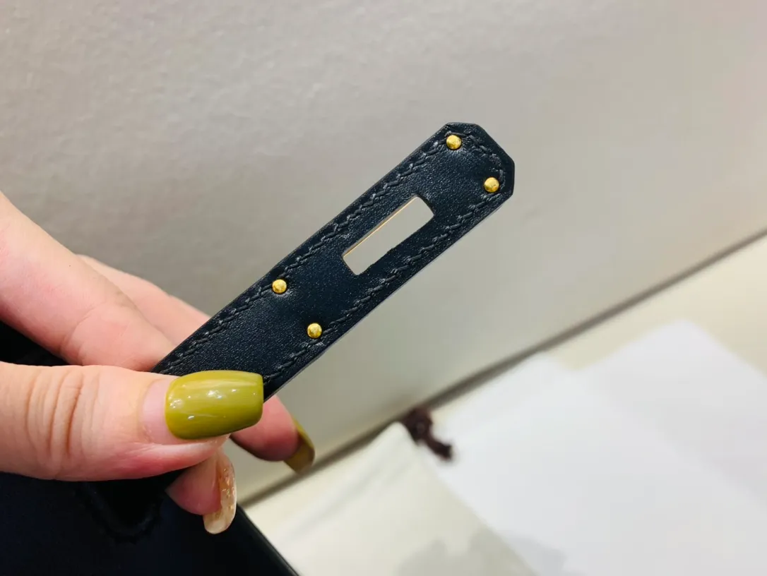 HERMES-KELLY-28-CALF-BOX-LEATHER-SELLIER-GOLD-HARDWARE-BLACK_9 HERMES KELLY 28 CALF BOX LEATHER SELLIER GOLD HARDWARE BLACK 9