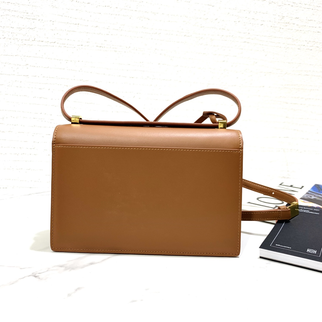 LOEWE-NEW-BARCELONA-BAG-IN-SILK-CALFSKIN-TAN-0010594182_4 LOEWE NEW BARCELONA BAG IN SILK CALFSKIN TAN 0010594182 4