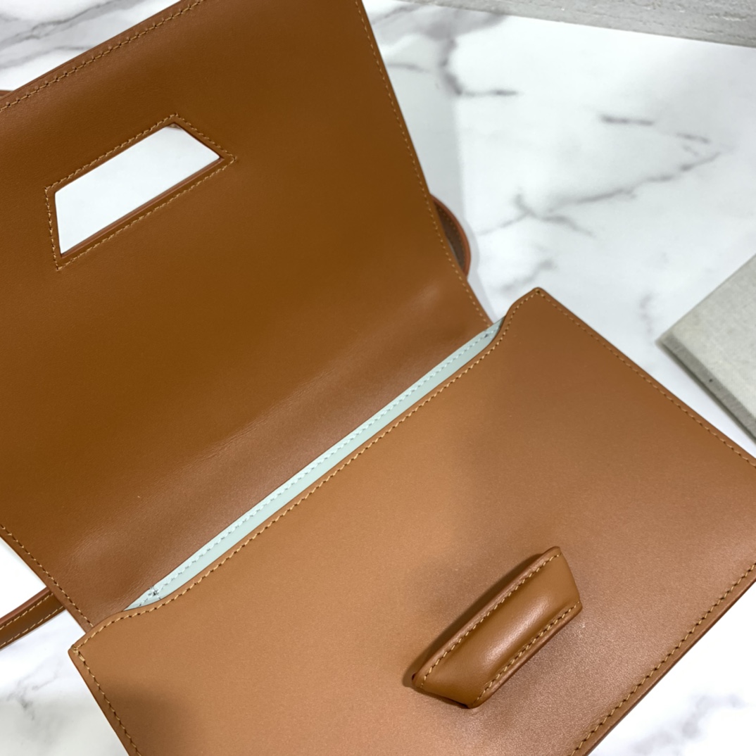 LOEWE-NEW-BARCELONA-BAG-IN-SILK-CALFSKIN-TAN-0010594182_8 LOEWE NEW BARCELONA BAG IN SILK CALFSKIN TAN 0010594182 8