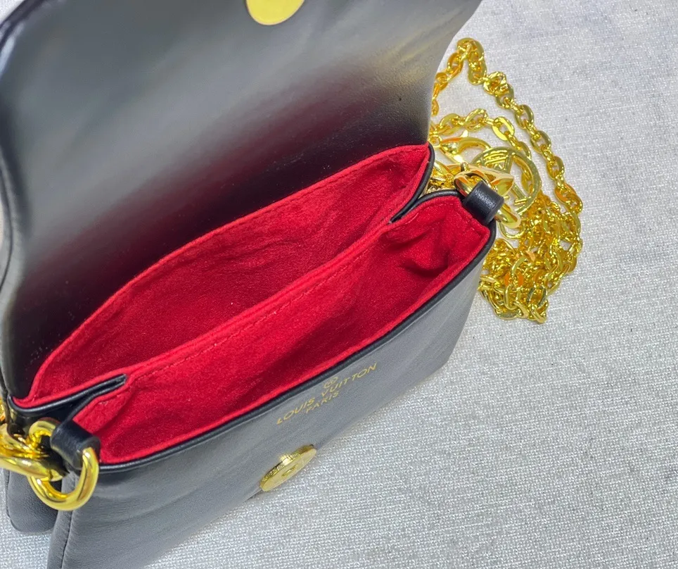LOUIS VUITTON BELTBAG COUSSIN HANDBAG MONOGRAM PUFFY LAMBSKIN BLACK M81125_8 LOUIS VUITTON BELTBAG COUSSIN HANDBAG MONOGRAM PUFFY LAMBSKIN BLACK M81125 8