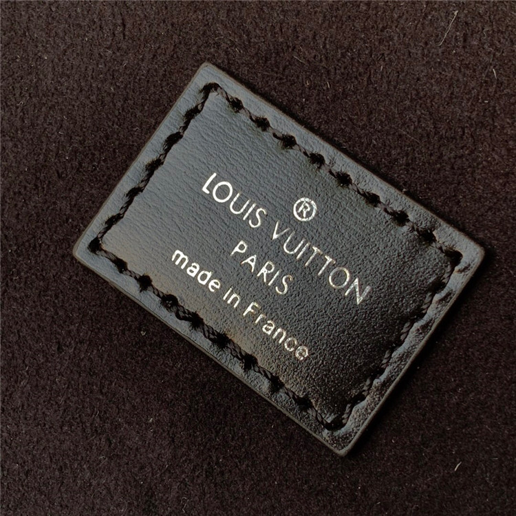 LOUIS-VUITTON-CANNES-EPI-LEATHER-ARGENTO-SILVER-M55316_8 LOUIS VUITTON CANNES EPI LEATHER ARGENTO SILVER M55316 8