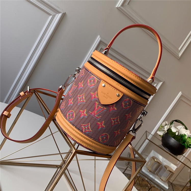 LOUIS-VUITTON-CANNES-MONOGRAM-REVERSE-CANVAS-PHANTOM-RED-M55457_1 LOUIS VUITTON CANNES MONOGRAM REVERSE CANVAS PHANTOM RED M55457 1