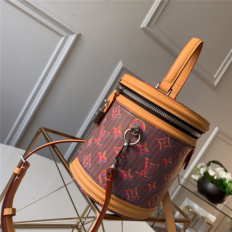 LOUIS-VUITTON-CANNES-MONOGRAM-REVERSE-CANVAS-PHANTOM-RED-M55457_2 LOUIS VUITTON CANNES MONOGRAM REVERSE CANVAS PHANTOM RED M55457 2