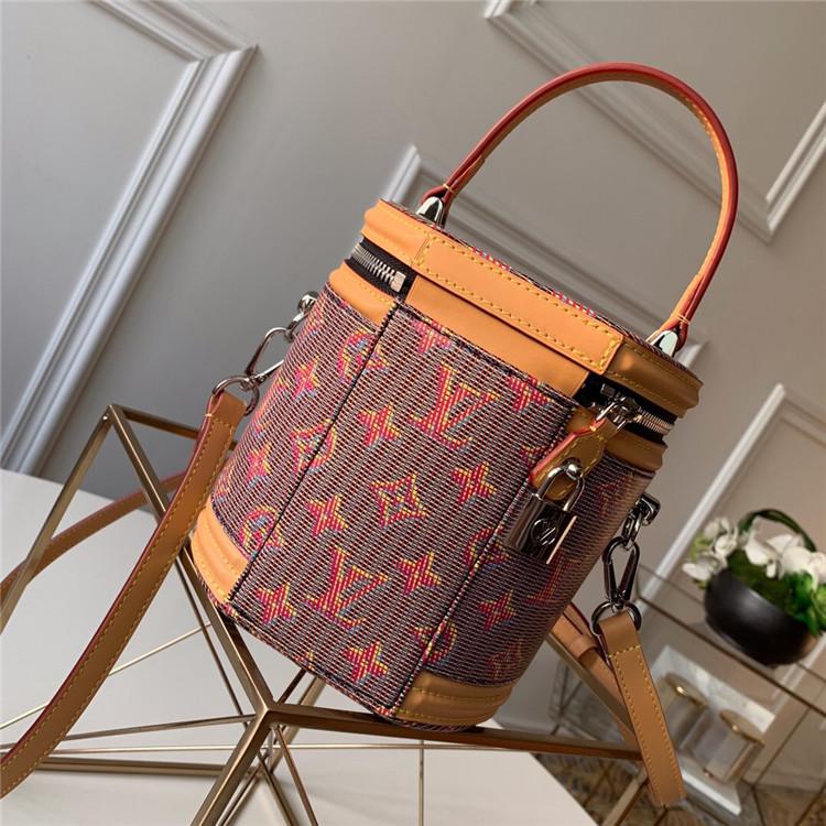 LOUIS-VUITTON-CANNES-MONOGRAM-REVERSE-CANVAS-PHANTOM-RED-M55457_8 LOUIS VUITTON CANNES MONOGRAM REVERSE CANVAS PHANTOM RED M55457 8