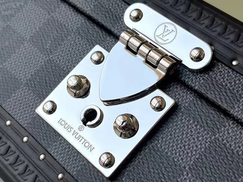 LOUIS-VUITTON-COFFRET-8-WATCH-CASE-DAMIER-GRAPHITE-CANVAS-N48194_7 LOUIS VUITTON COFFRET 8 WATCH CASE DAMIER GRAPHITE CANVAS N48194 7