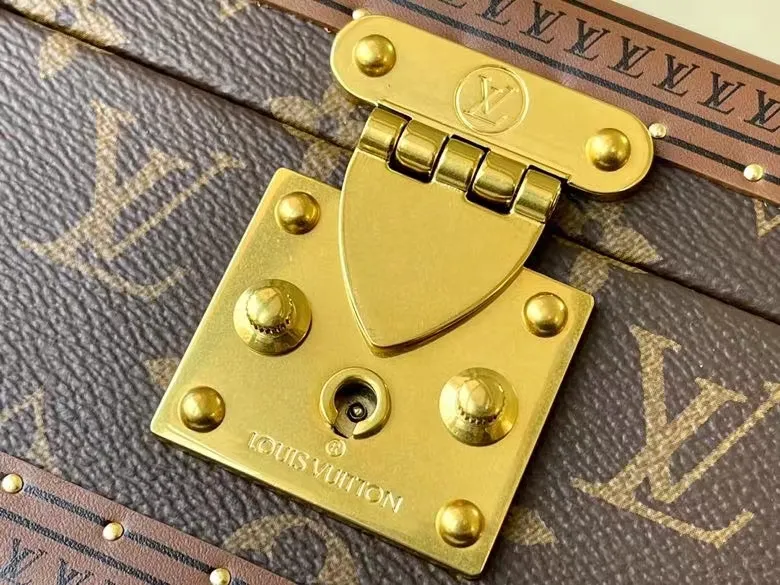 LOUIS-VUITTON-COFFRET-8-WATCH-CASE-MONTRES-MONOGRAM-CANVAS-M47641_7 LOUIS VUITTON COFFRET 8 WATCH CASE MONTRES MONOGRAM CANVAS M47641 7