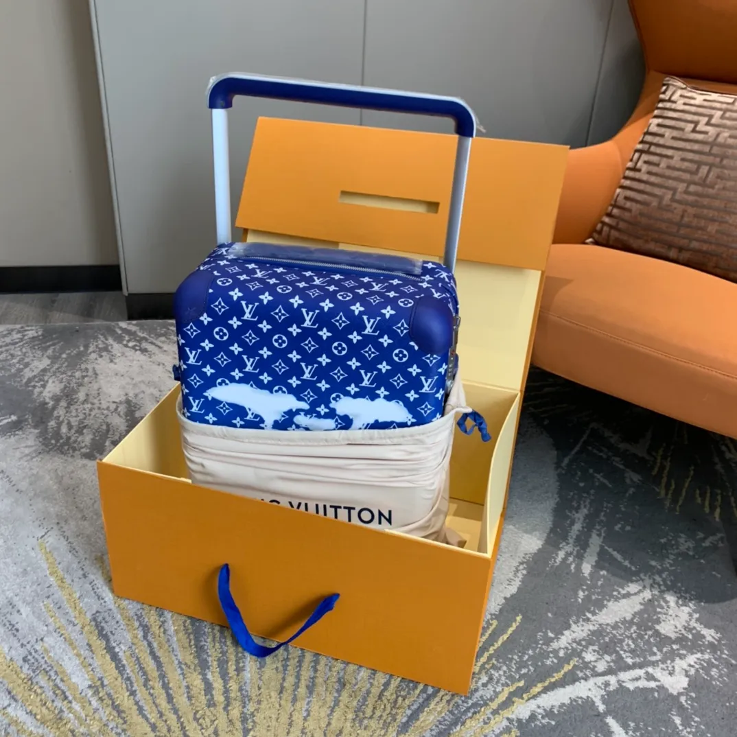 LOUIS-VUITTON-HORIZON-55-37L-CARRY-ON-CASE-MONOGRAM-CLOUDS-COATED-CANVAS-M20411_ LOUIS VUITTON HORIZON 55 37L CARRY ON CASE MONOGRAM CLOUDS COATED CANVAS M20411