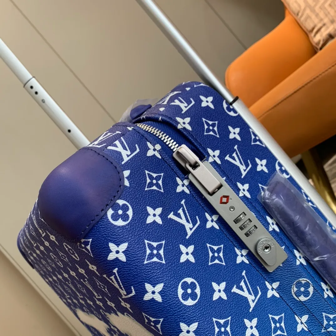 LOUIS-VUITTON-HORIZON-55-37L-CARRY-ON-CASE-MONOGRAM-CLOUDS-COATED-CANVAS-M20411_6 LOUIS VUITTON HORIZON 55 37L CARRY ON CASE MONOGRAM CLOUDS COATED CANVAS M20411 6