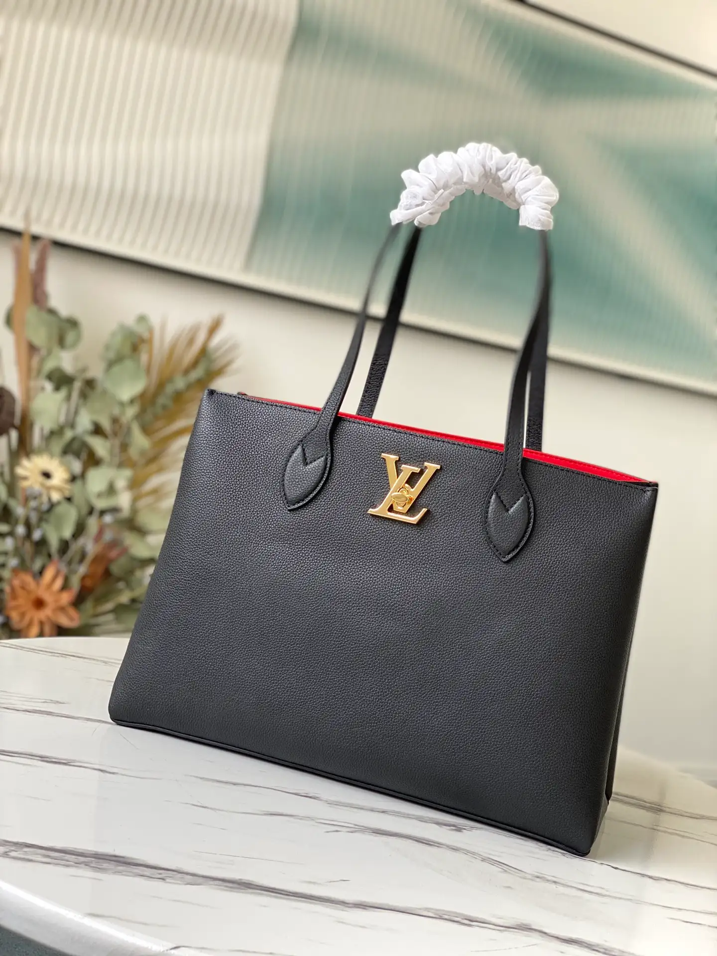 LOUIS VUITTON LOCKME SHOPPER HANDBAG GRAINED CALF LEATHER BLACK M57345_1 LOUIS VUITTON LOCKME SHOPPER HANDBAG GRAINED CALF LEATHER BLACK M57345 1