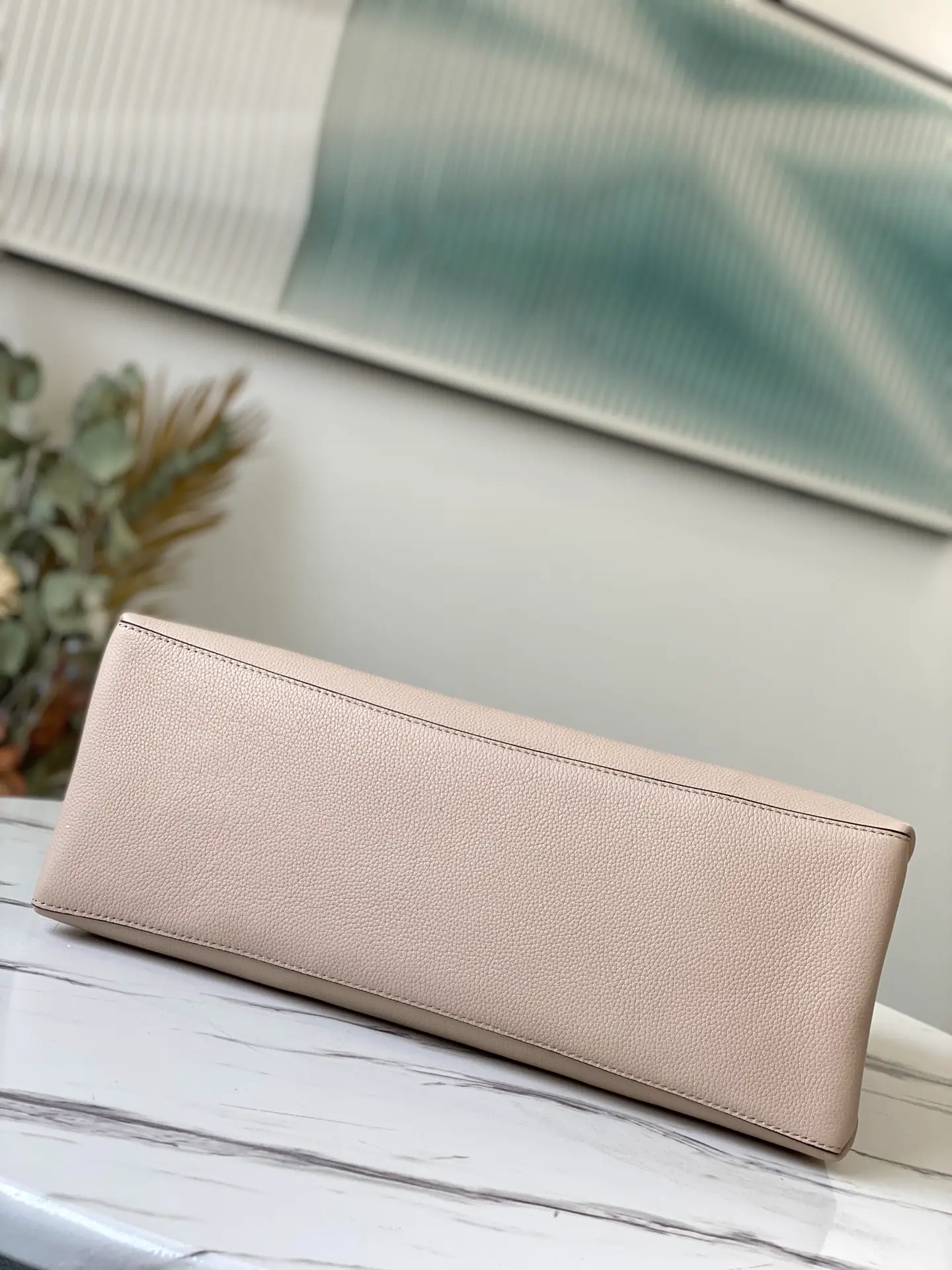 LOUIS VUITTON LOCKME SHOPPER HANDBAG GRAINED CALF LEATHER GREIGE M57346_4 LOUIS VUITTON LOCKME SHOPPER HANDBAG GRAINED CALF LEATHER GREIGE M57346 4