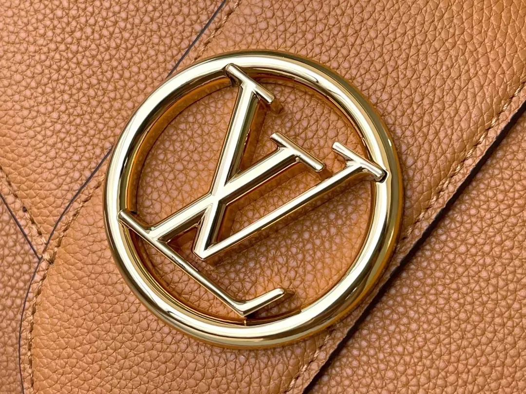 LOUIS VUITTON LV PONT 9 SOFT MM GRAINED CALFSKIN MOCACCINO M58968_06 LOUIS VUITTON LV PONT 9 SOFT MM GRAINED CALFSKIN MOCACCINO M58968 06