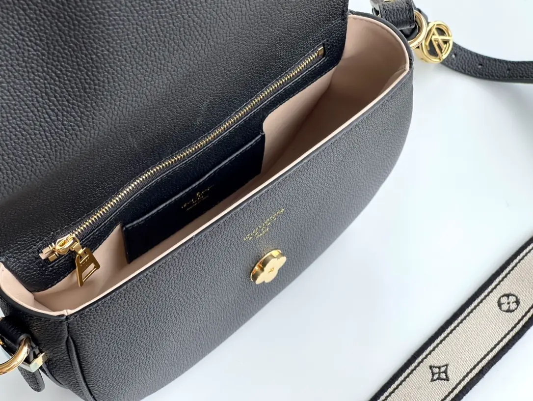 LOUIS VUITTON LV PONT 9 SOFT PM HANDBAG GRAINED CALFSKIN BLACK M58727_05 LOUIS VUITTON LV PONT 9 SOFT PM HANDBAG GRAINED CALFSKIN BLACK M58727 05