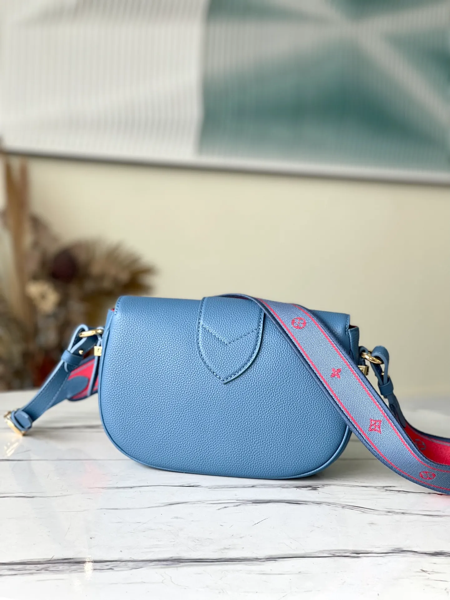 LOUIS VUITTON LV PONT 9 SOFT PM HANDBAG GRAINED CALFSKIN BLEU GÉNÉRAL ROUGE M58964_3 LOUIS VUITTON LV PONT 9 SOFT PM HANDBAG GRAINED CALFSKIN BLEU GENERAL ROUGE M58964 3