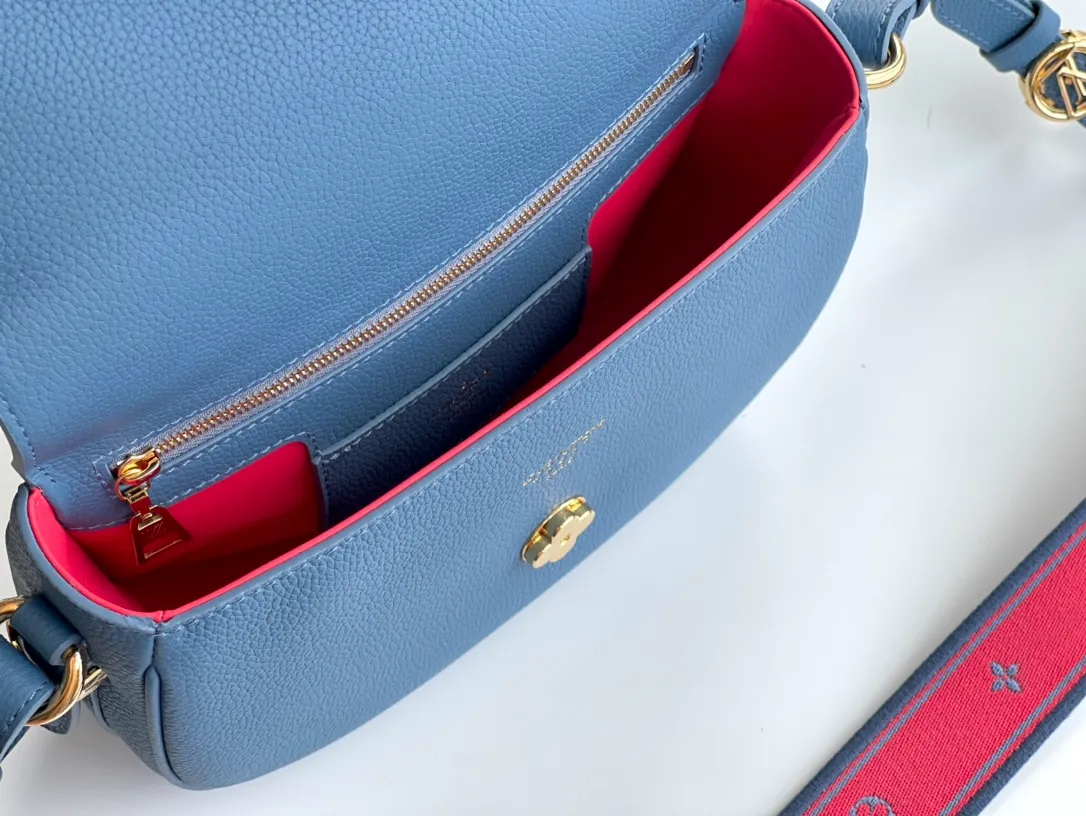 LOUIS VUITTON LV PONT 9 SOFT PM HANDBAG GRAINED CALFSKIN BLEU GÉNÉRAL ROUGE M58964_5 LOUIS VUITTON LV PONT 9 SOFT PM HANDBAG GRAINED CALFSKIN BLEU GENERAL ROUGE M58964 5