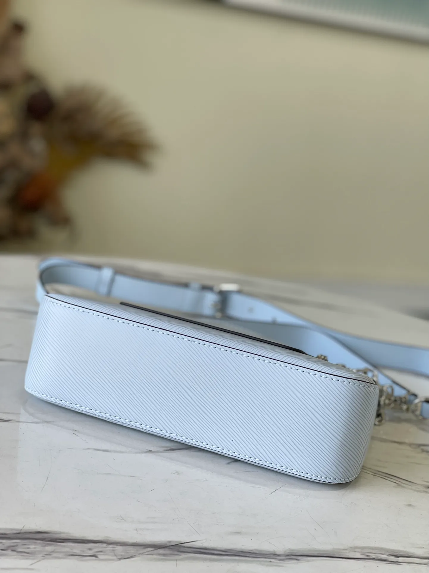 LOUIS VUITTON MARELLE HANDBAG EPI GRAINED COWHIDE LEATHER BLEU NUAGE BLUE M59486_4 LOUIS VUITTON MARELLE HANDBAG EPI GRAINED COWHIDE LEATHER BLEU NUAGE BLUE M59486 4